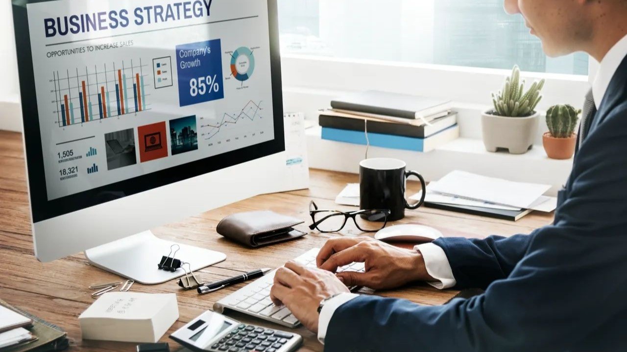 Corporate commercial strategy discussion